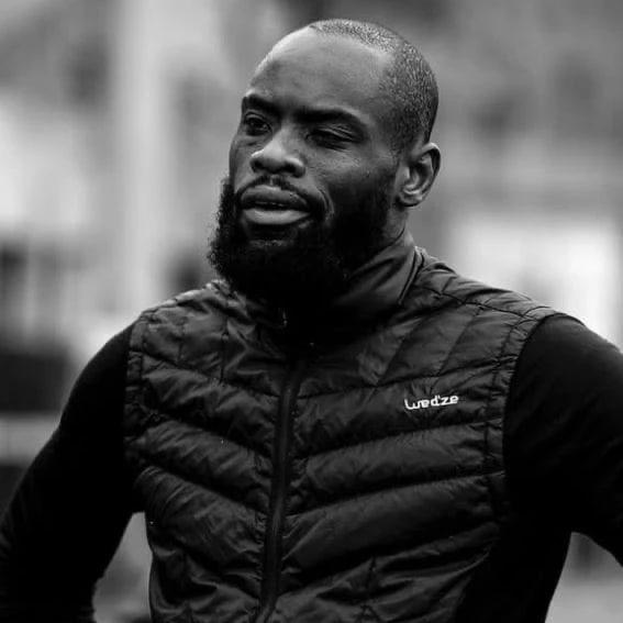 Портрет французского бойца MMA Пенго Боссио Ванги