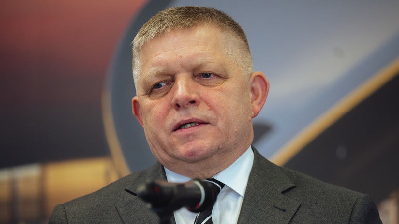 Премьер Словакии Роберт Фицо выступает с заявлением о переговорах